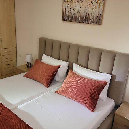Gledis Apartment Tirana - Panoramic City Terrace Dış mekan fotoğraf
